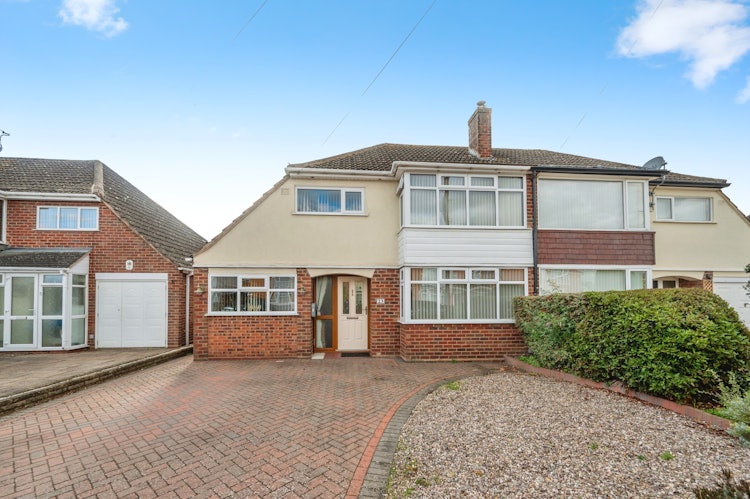 3 bedroom semi-detached house