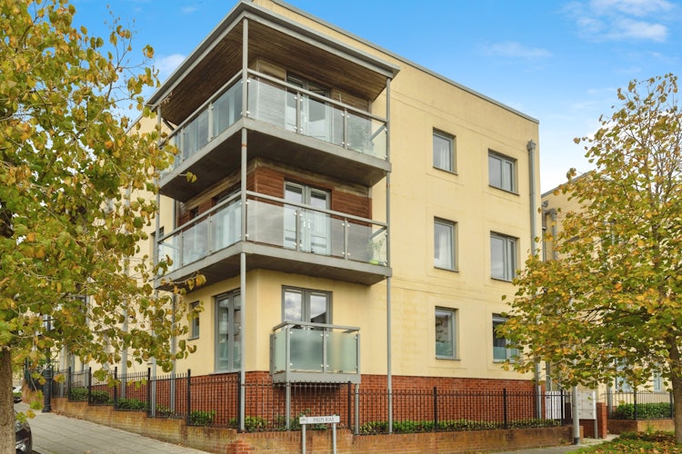 2 bedroom ground floor flat