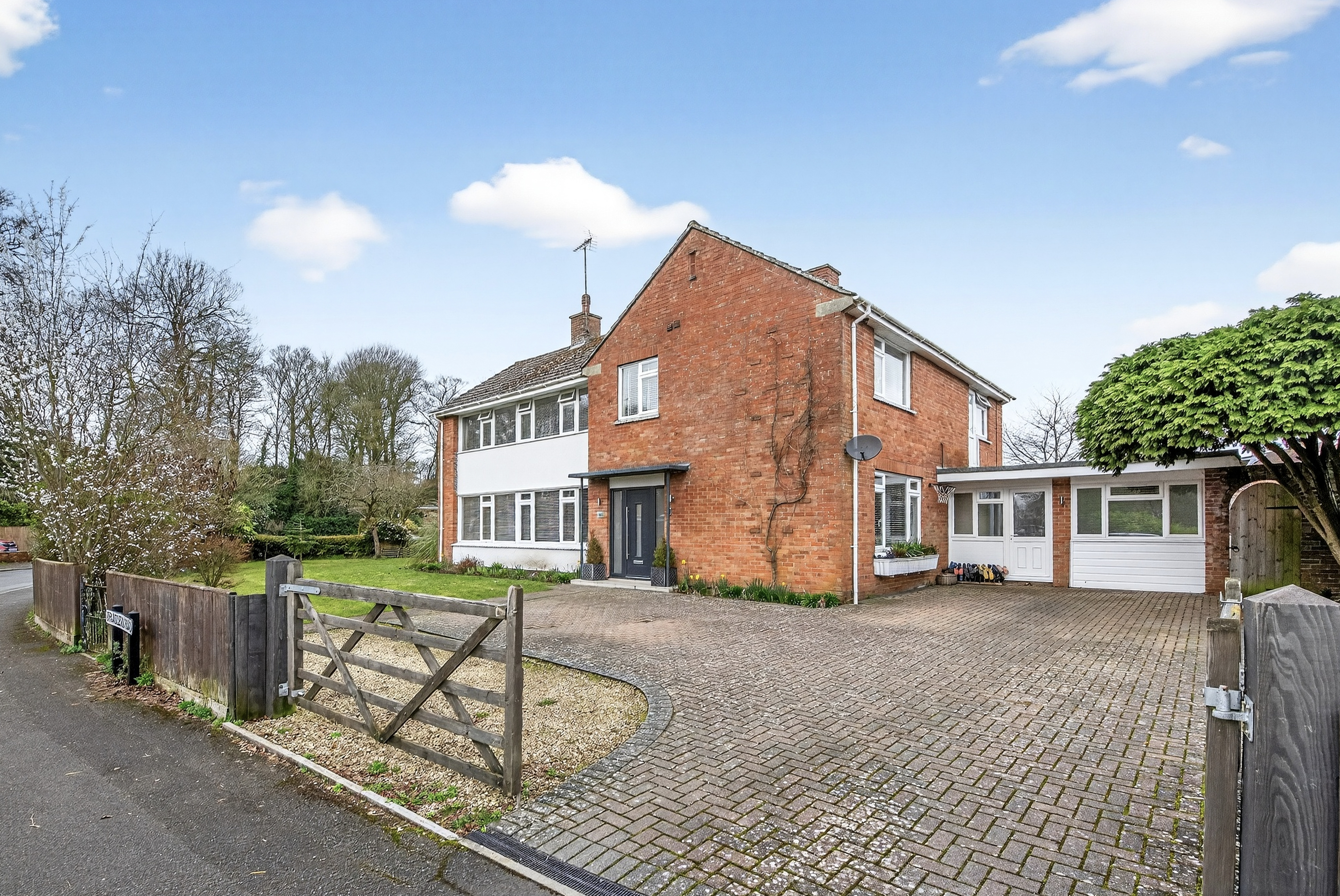 Properties For Sale in Devizes | Purplebricks